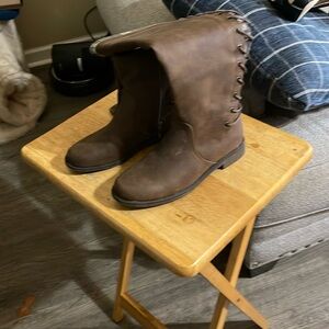 Brown Lace-Up Boots